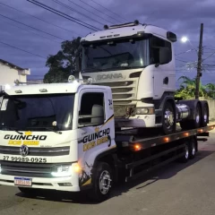 Caminhão guincho de Guincho Dos Reis Veículos Pesados em Serra - ES